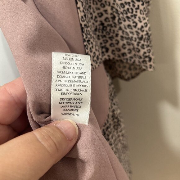 Wayf Women's Animal Print Long Sleeve V-Neck Belted Midi Wrap Dress Size XS - Picture 11 of 12